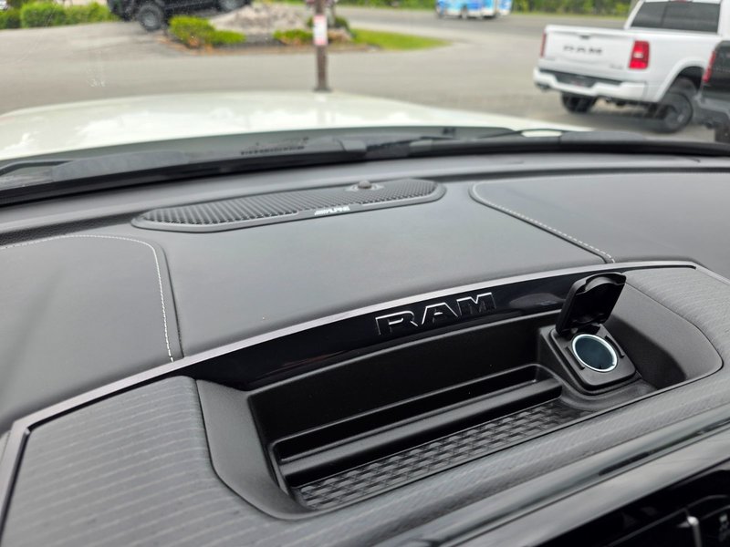 2022 Ram 2500 Limited Limited / Cummins Diesel / Vented Seats