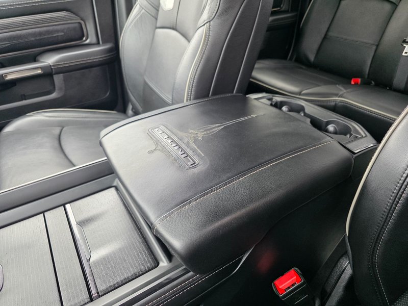 2022 Ram 2500 Limited Limited / Cummins Diesel / Vented Seats