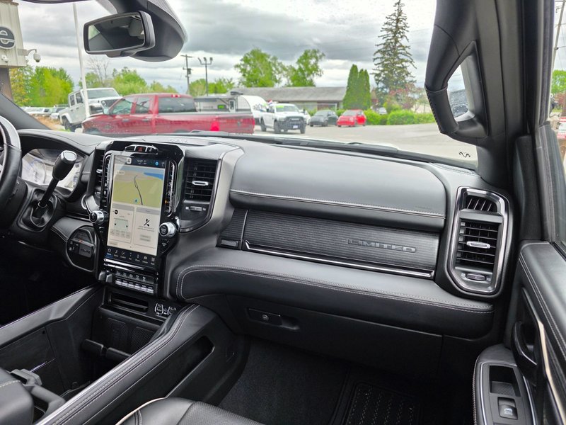 2022 Ram 2500 Limited Limited / Cummins Diesel / Vented Seats