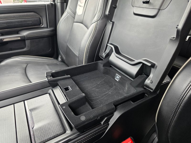 2022 Ram 2500 Limited Limited / Cummins Diesel / Vented Seats