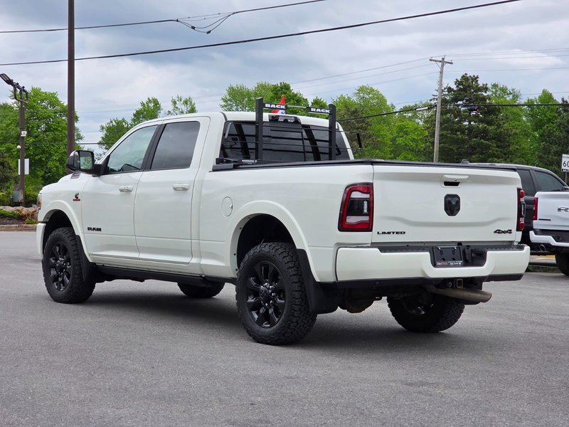 2022 Ram 2500 Limited Limited / Cummins Diesel / Vented Seats