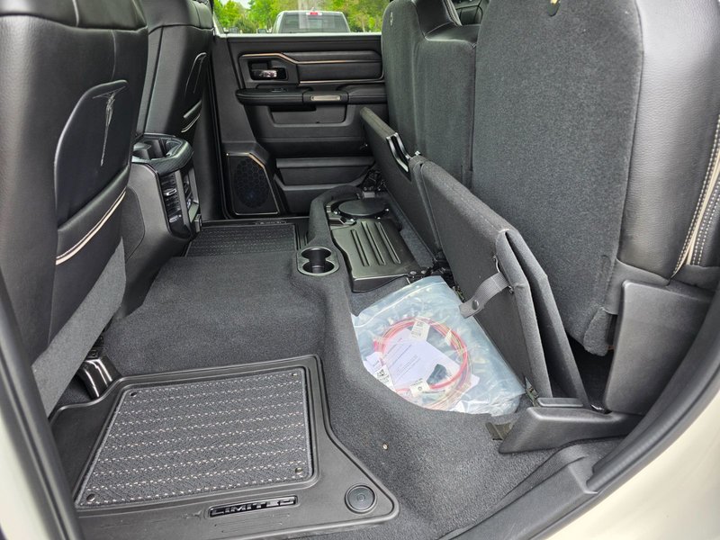2022 Ram 2500 Limited Limited / Cummins Diesel / Vented Seats