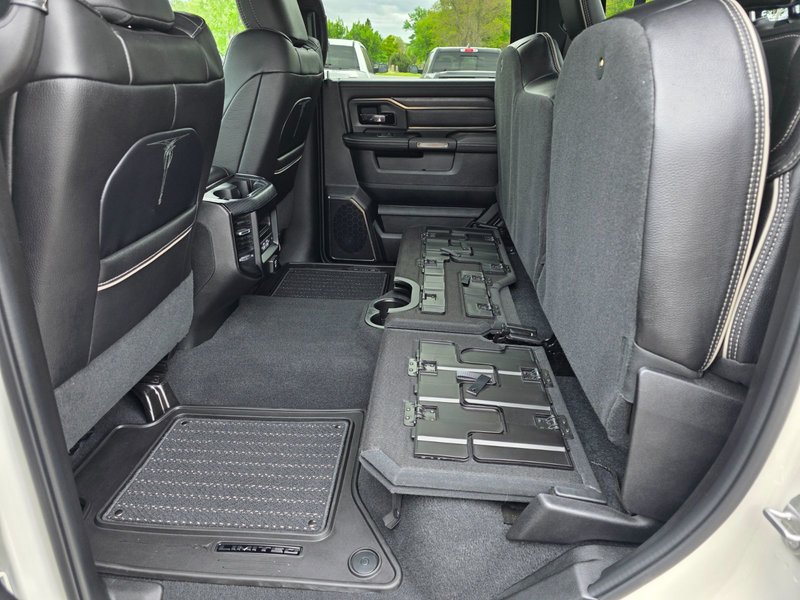 2022 Ram 2500 Limited Limited / Cummins Diesel / Vented Seats