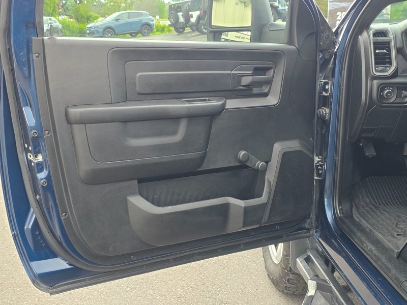Ram 3500 Tradesman 2023 Tradesman / Diesel / 4x4 / Work Truck
