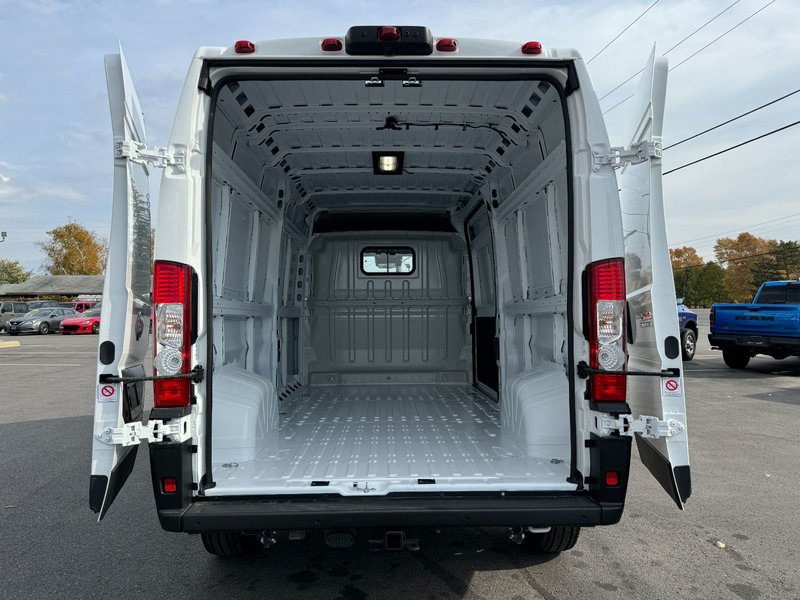 2025 Ram PROMASTER CARGO VAN 2500 SLT+