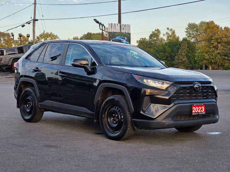 2023 Toyota RAV4 LE LE / All Wheel Drive