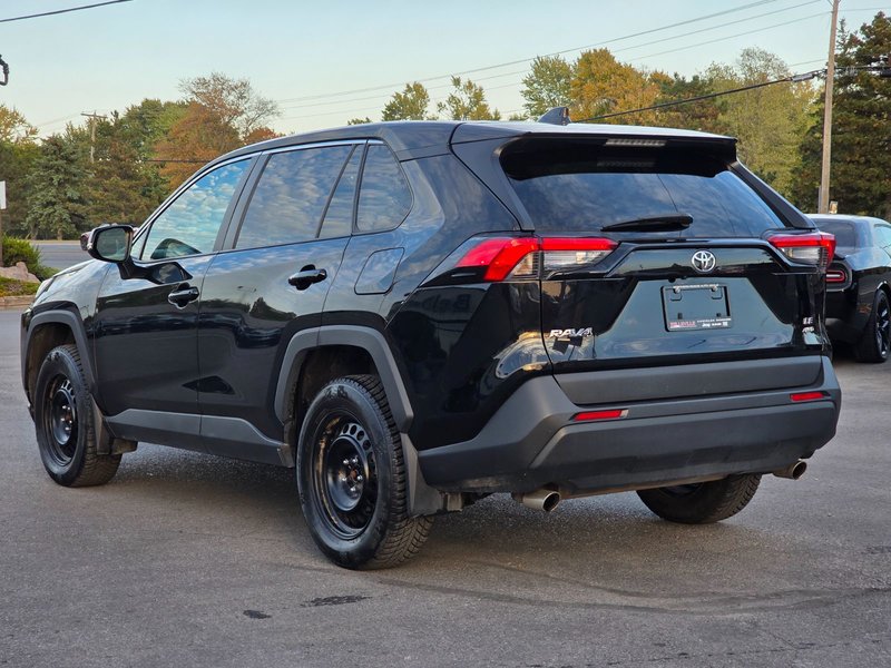 2023 Toyota RAV4 LE LE / All Wheel Drive