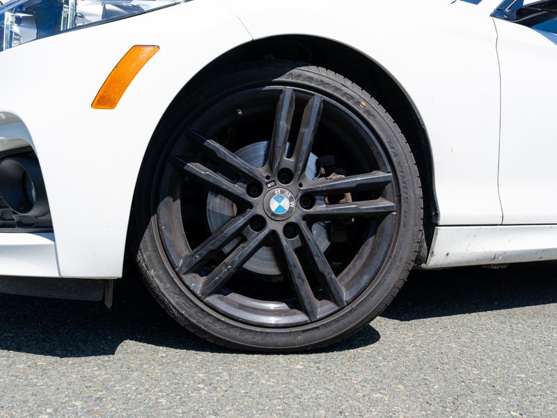 2019 BMW 2 Series 230i xDrive