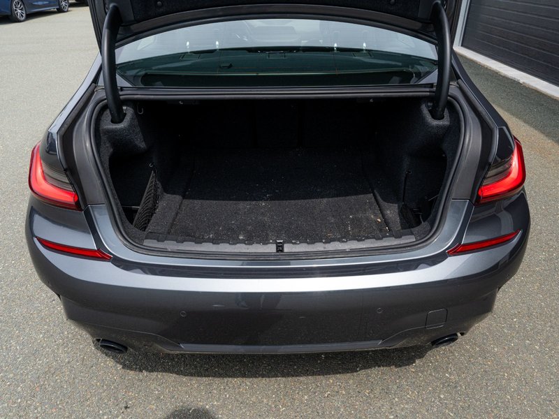 2022 BMW 3 Series 330i xDrive