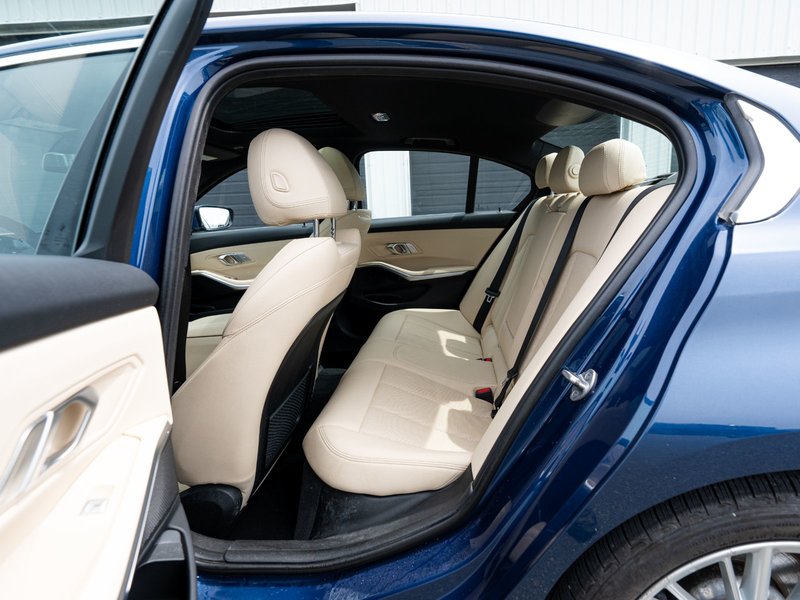 2023 BMW 3 Series 330i xDrive