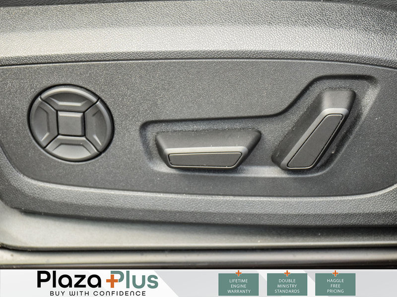 2025 Audi Q3 PREMIUM Leather  |  Black Optic | Vorsprung pkg