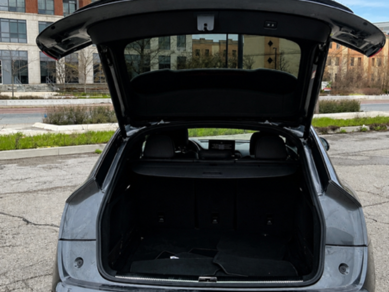 2023 Audi SQ5 Sportback Technik 1 Owner | Black Optic Package | Clean CarFax Report | Dimond Stitching | Certified |