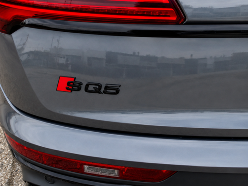 2023 Audi SQ5 Sportback Technik 1 Owner | Black Optic Package | Clean CarFax Report | Dimond Stitching | Certified |