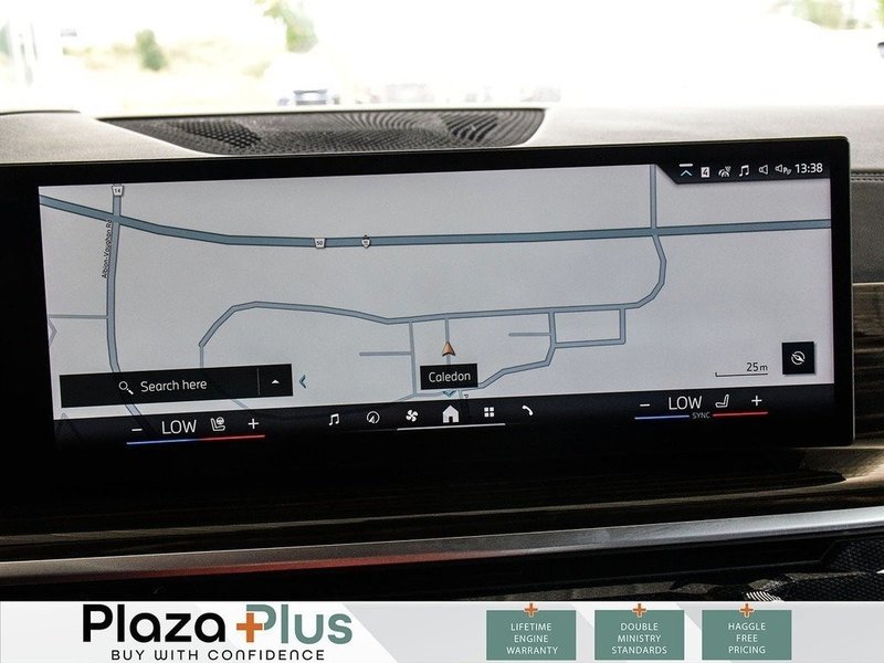 2024 BMW X7 xDrive40i Black Sapphire Metallic Premium Sound System 3rd Row Seat