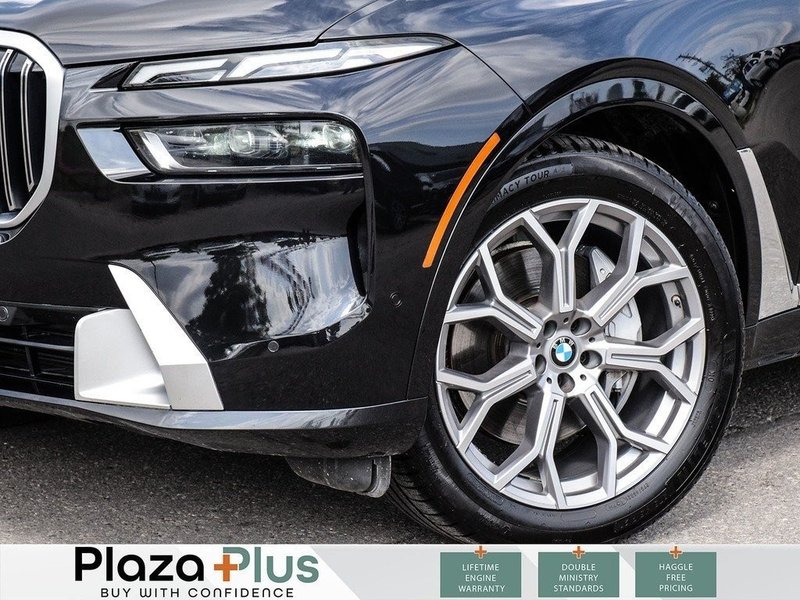 2024 BMW X7 xDrive40i Black Sapphire Metallic Premium Sound System 3rd Row Seat