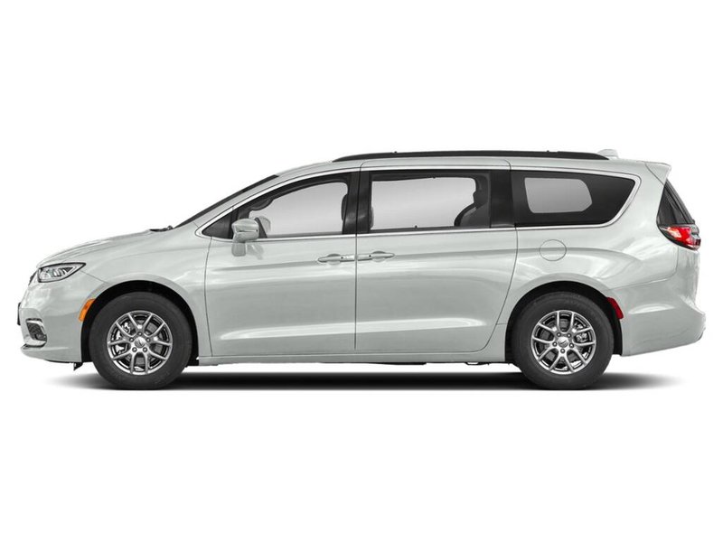2022 Chrysler Pacifica Touring L Clean CarFax | 3rd Row Seating | Loaded |