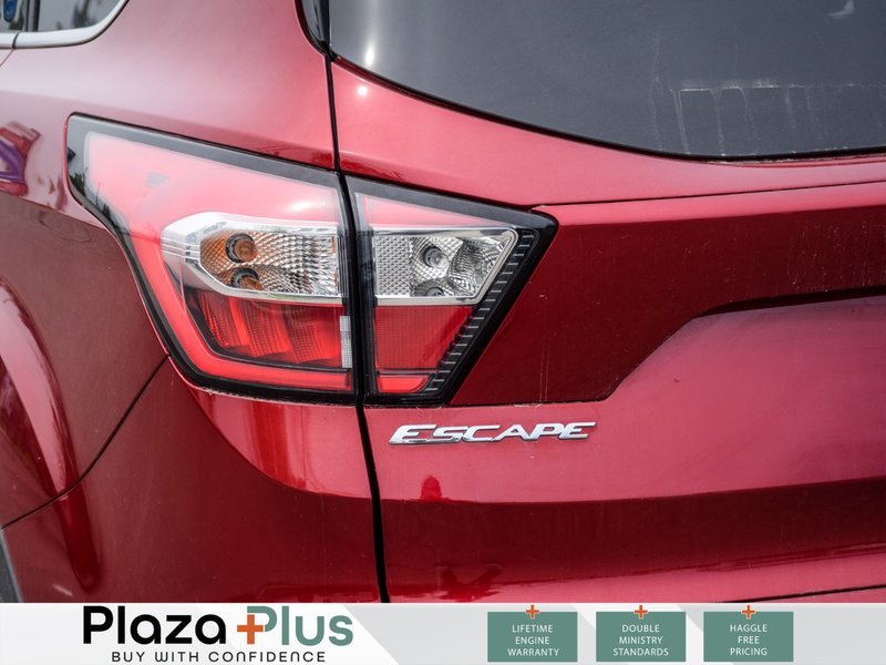 2018 Ford Escape SEL 1 Owner | Clean CarFax Report | Certified | Summer AND Winter tires INC |