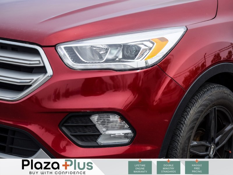 2018 Ford Escape SEL 1 Owner | Clean CarFax Report | Certified | Summer AND Winter tires INC |