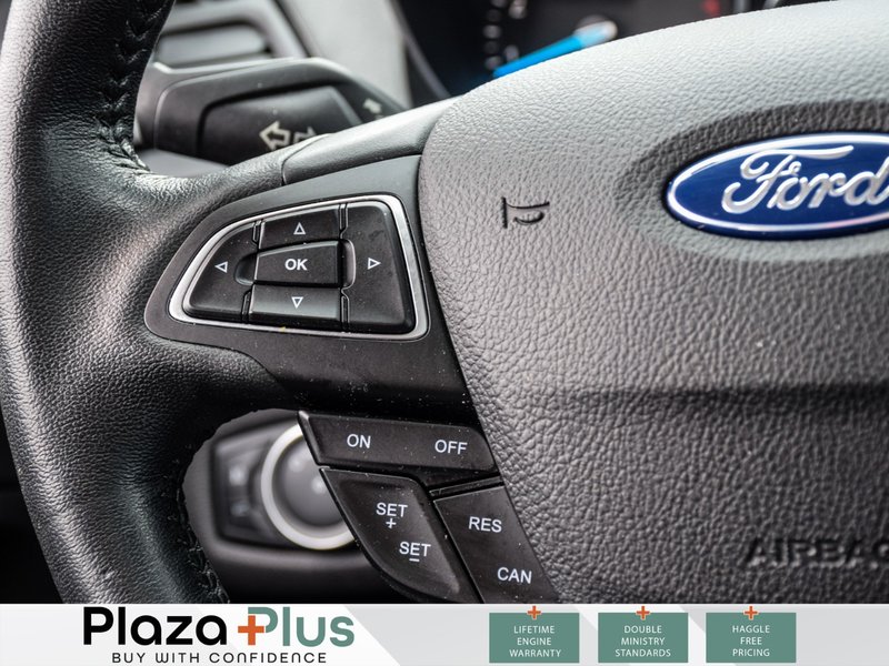 2018 Ford Escape SEL 1 Owner | Clean CarFax Report | Certified | Summer AND Winter tires INC |