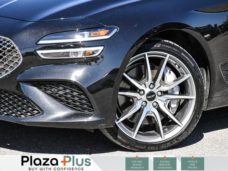 2025 GENESIS G70 2.5T Advanced One owner / Clean CarFax report