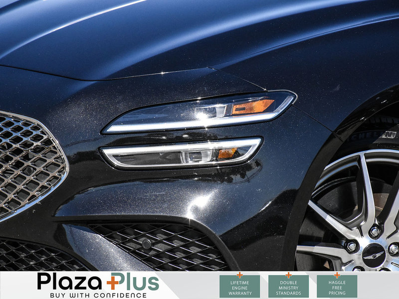 2025 GENESIS G70 2.5T Advanced One owner / Clean CarFax report