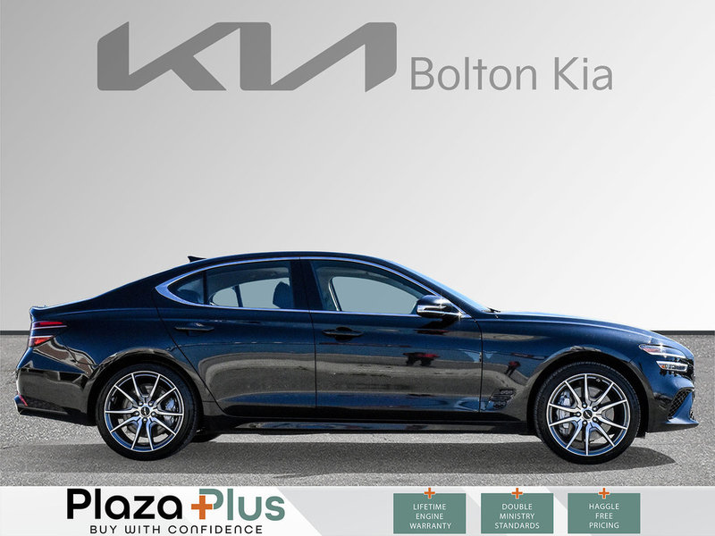 2025 GENESIS G70 2.5T Advanced One owner / Clean CarFax report