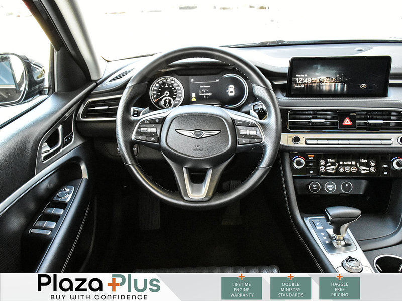 2025 GENESIS G70 2.5T Advanced One owner / Clean CarFax report