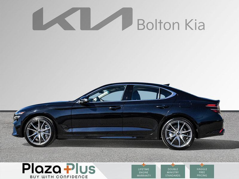 2025 GENESIS G70 2.5T Advanced One owner / Clean CarFax report