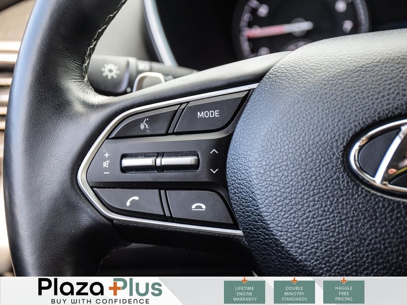 2023 Hyundai Santa Fe Preferred Clean CarFax Report | All Wheel Drive | Certified | Previous Daily Rental |