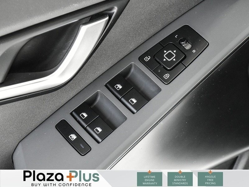 2025 Kia Niro LX Demo Model | Tinted Windows Clean CarFax |