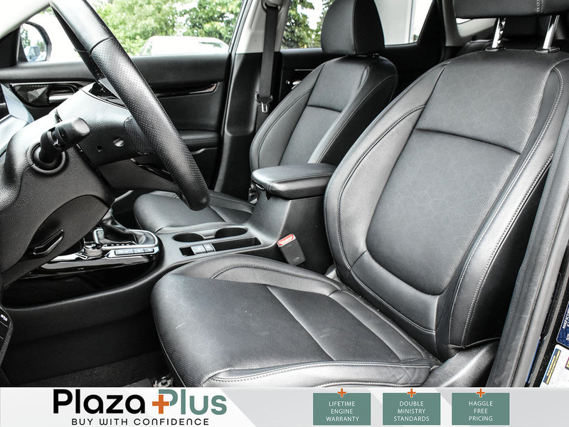 2024 Kia Seltos SX XLine Navigation l Sunroof l Back Up Camera