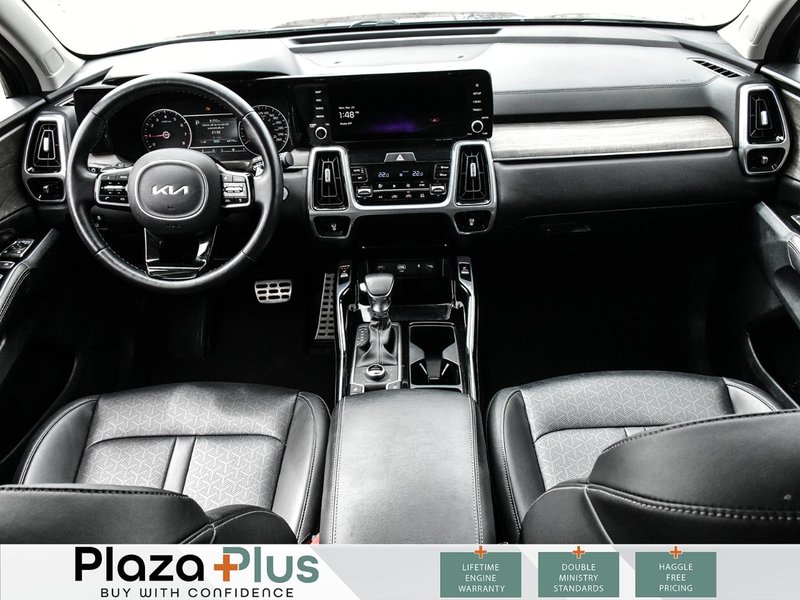 2022 Kia Sorento EX 3RD Row Seating | Loaded | Summer AND Winter Tires