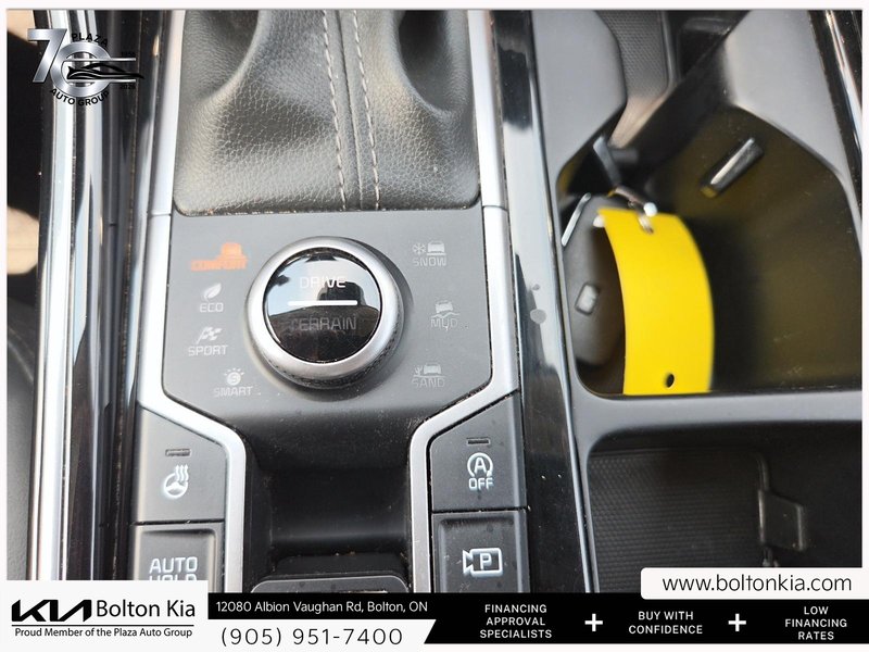 2023 Kia Sorento  Clean CarFax Report | Certified | 3rd Row Seating |
