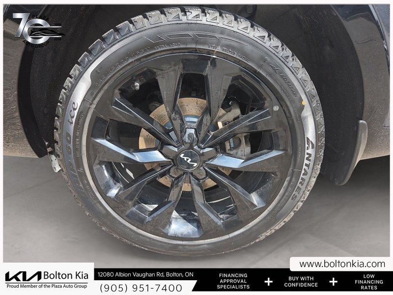 2023 Kia Sorento  Clean CarFax Report | Certified | 3rd Row Seating |