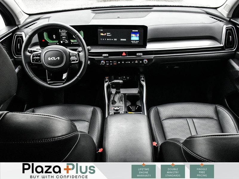 2025 Kia Sorento EX 1 Owner | Certified | Gas Powered | Loaded