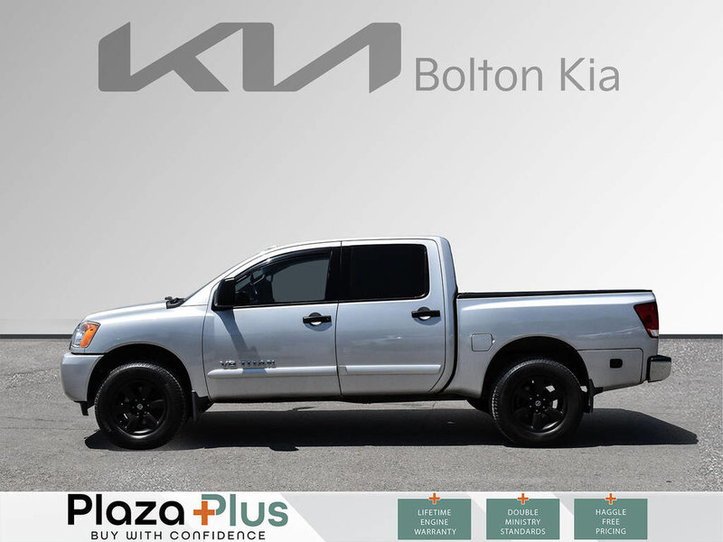 2015 Nissan Titan SV