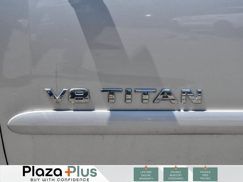 2015 Nissan Titan SV