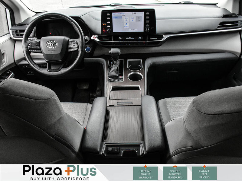 2022 Toyota Sienna LE