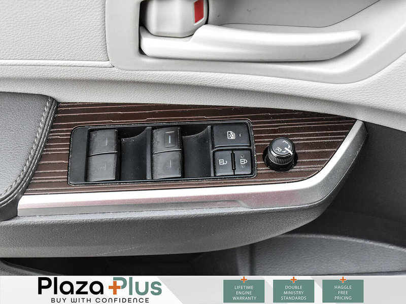2022 Toyota Sienna LE