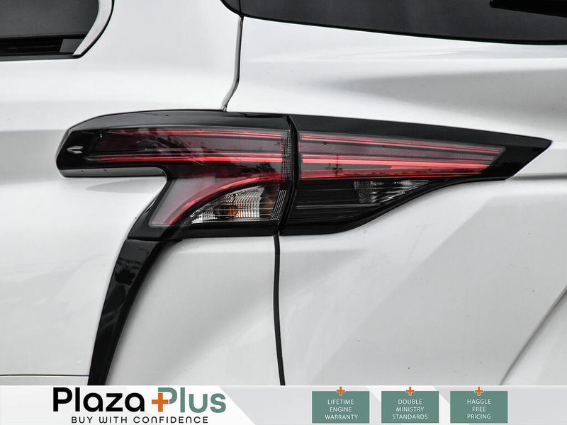 2022 Toyota Sienna LE