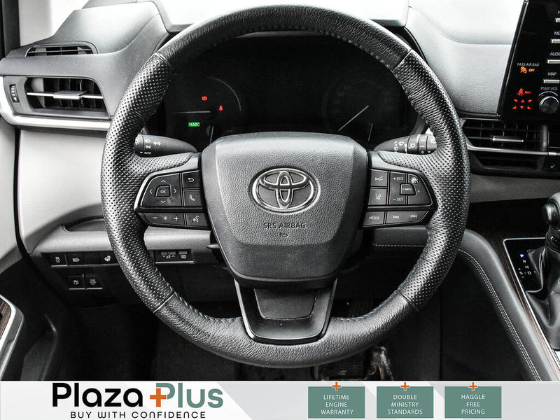 2022 Toyota Sienna LE