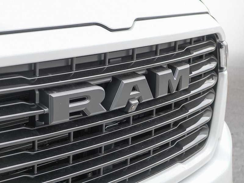 2025 Ram 1500 SPORT