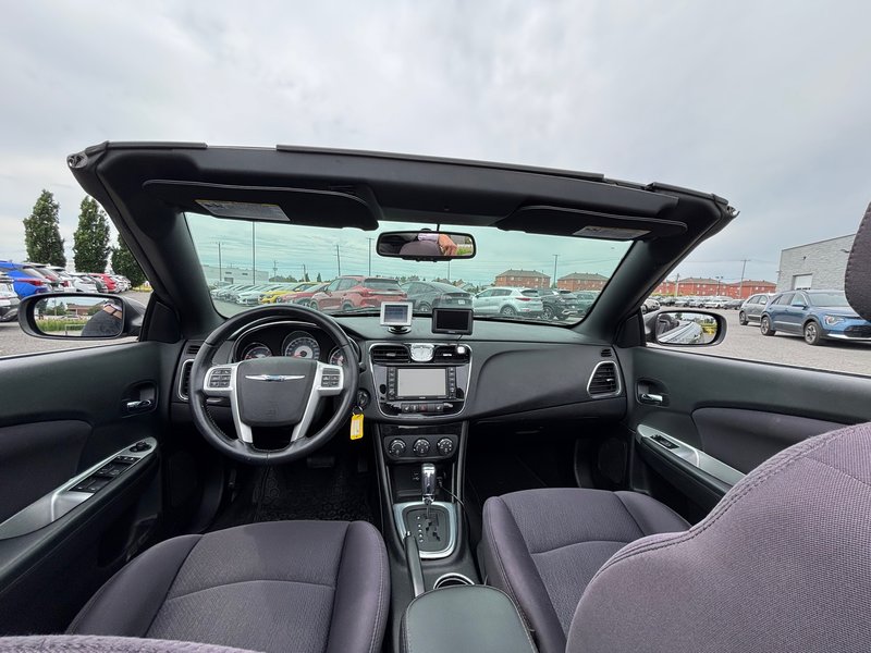 Chrysler 200 TOURING Touring 2013 Convertible