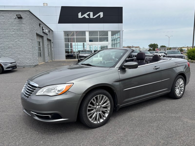 Chrysler 200 TOURING Touring 2013 Convertible