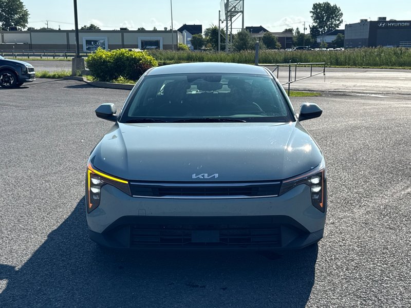 2025 Kia K4 LX Heated seats + Backup camera + CarPlay