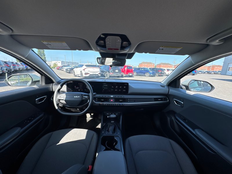2025 Kia K4 LX Heated seats + Backup camera + CarPlay