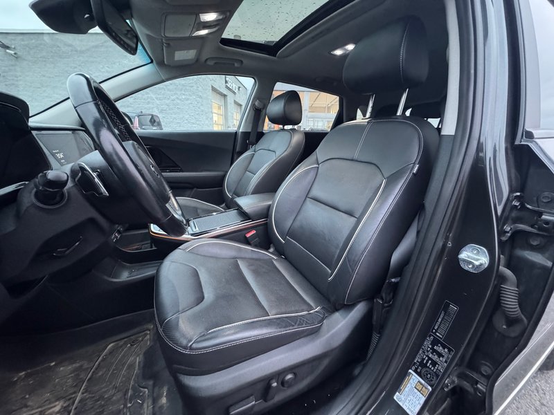 Kia Niro EV SX TOURING 2021 Jusqu'à 385km + TOIT + CUIR + NAV
