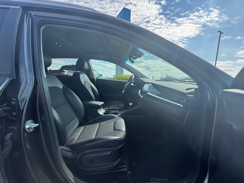 Kia NIRO SX Touring 2022 Sièges ventilés - Toit ouvrant - Navigation