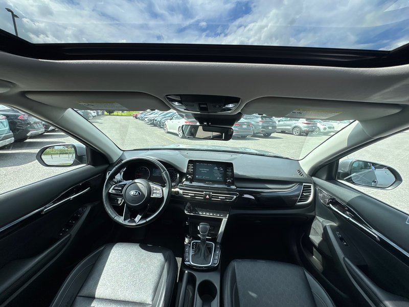 2021 Kia Seltos EX AWD + Sunroof + Heated Steering Wheel