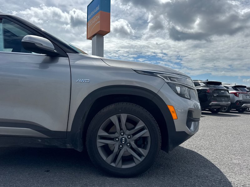 2021 Kia Seltos EX AWD + Sunroof + Heated Steering Wheel